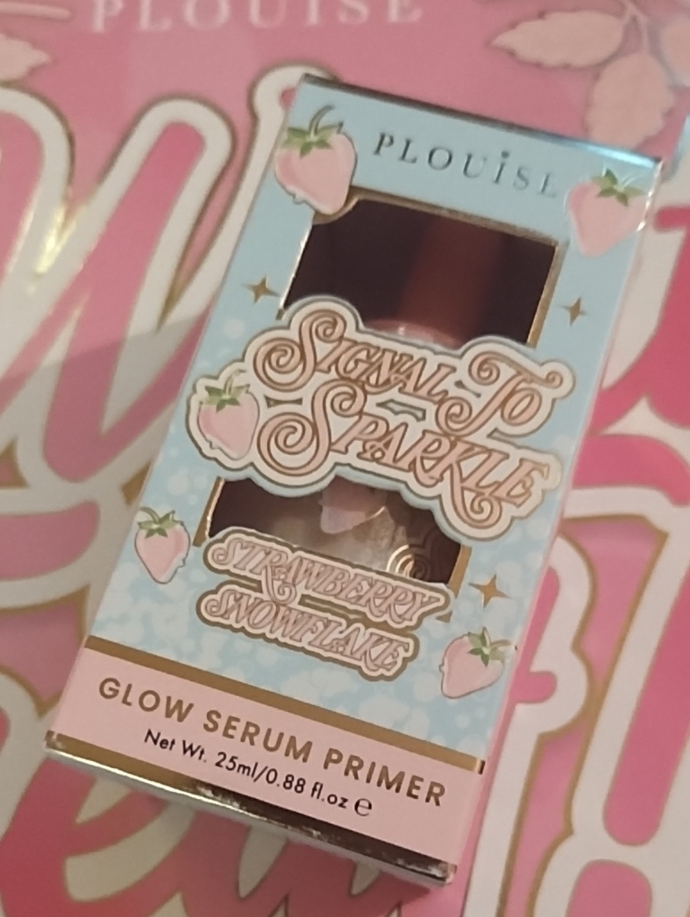 P.louise Signal To Sparkle Strawberry Glow Serum Primer